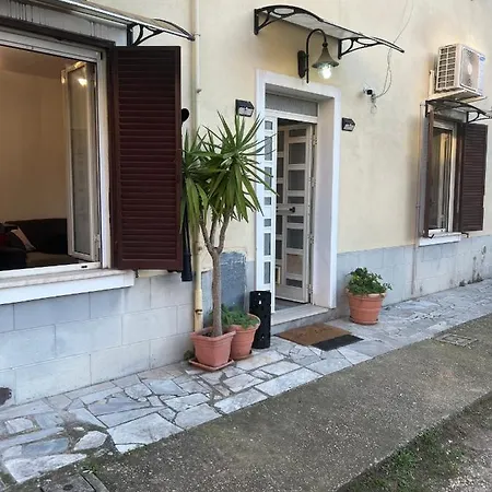 Casa Bravetta - Parking Private Apartment Rome